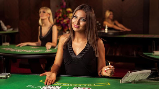 Live Dealer Casinos – A Fad Or the Future?